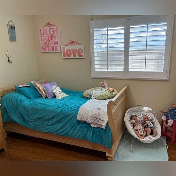 Laugh Dance Dream Smile 20”x20” Canvas Perfect for Little Girls Room or Nursery - Picture 13 of 13